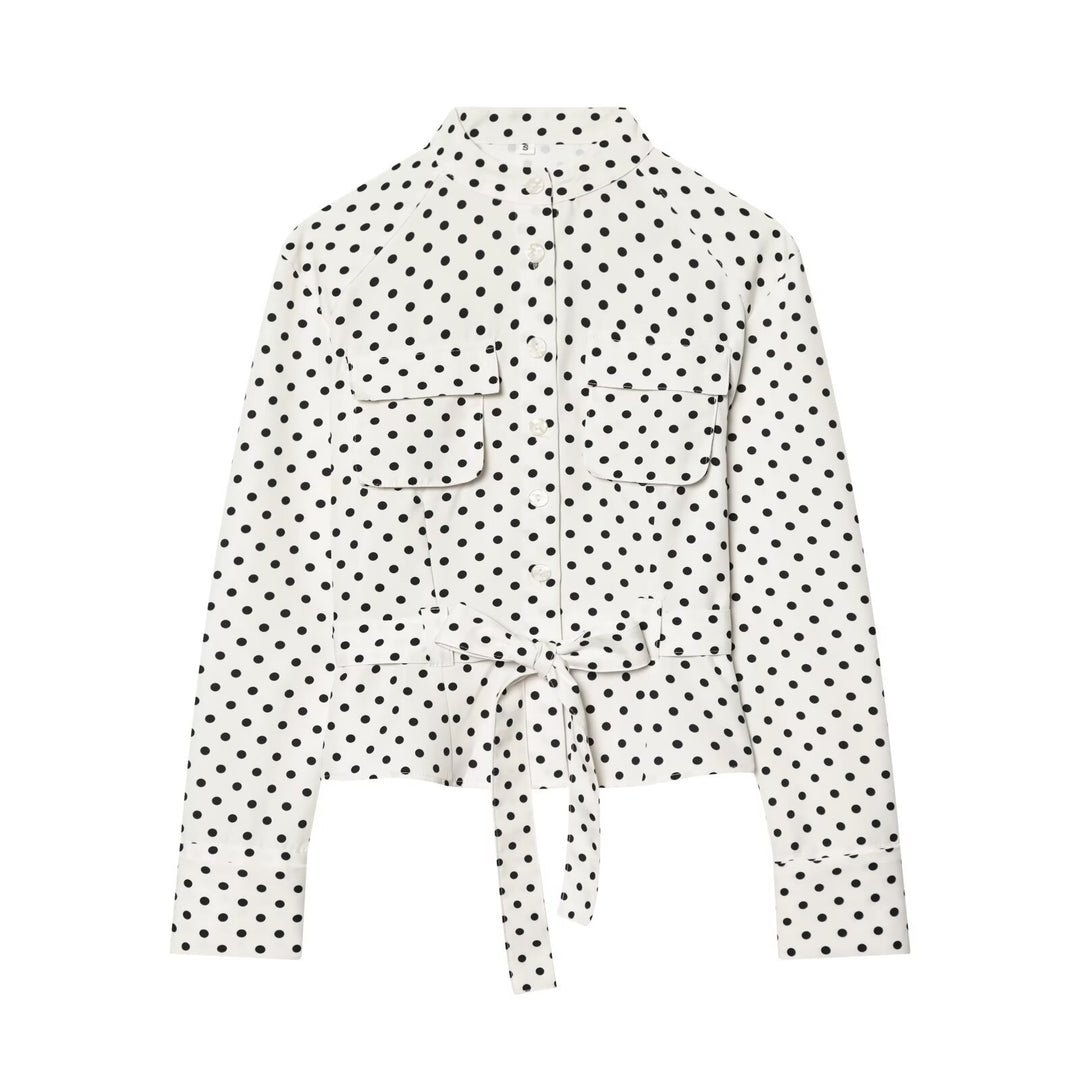 Damen Geknöpfte Hemdjacke mit Stehkragen, aufgesetzten Klappentaschen und Taillengürtel Echo Archiv