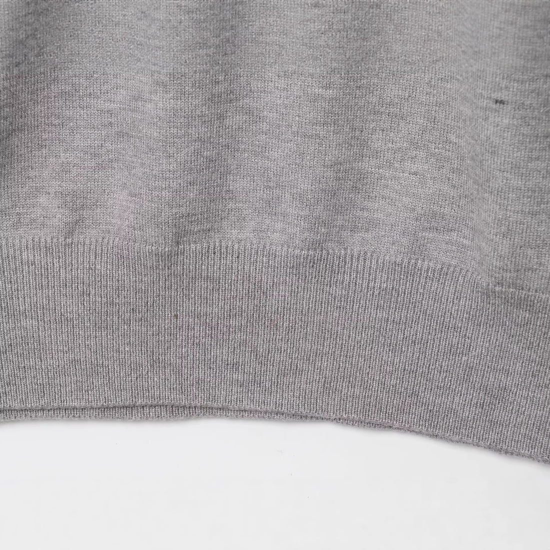 Damen Oversize Pullover mit weitem Rundhalsausschnitt und Rippbündchen Echoarchiv