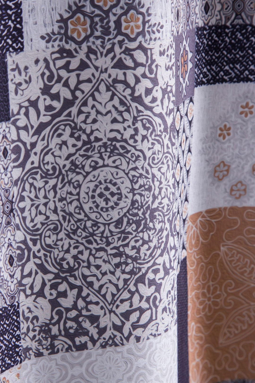 Herren Kurzarmhemd mit einzigartigem Patchwork-Muster Echoarchiv