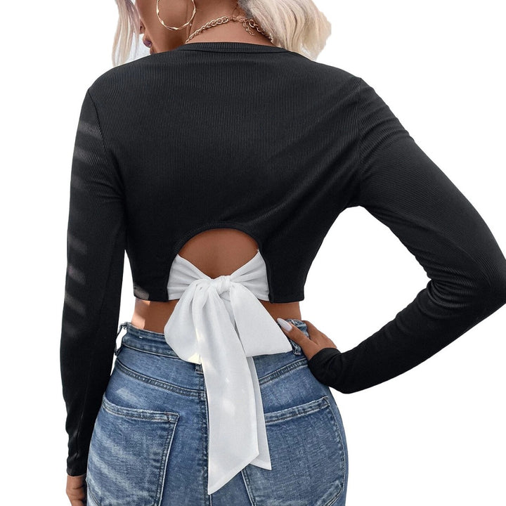 Damen figurnahes geripptes Crop-Longsleeve mit Rundhalsausschnitt und formstabiler Stretchfaser – Avérine