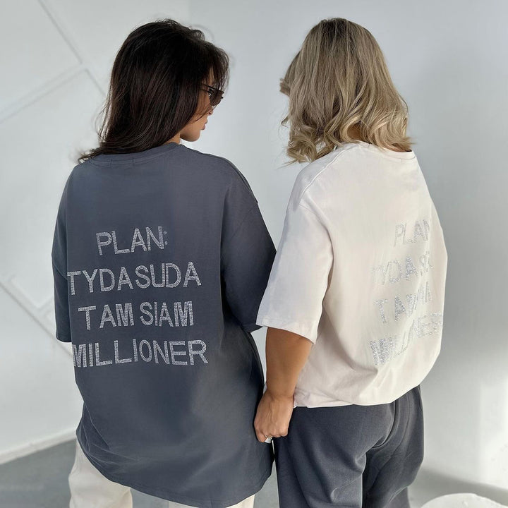 Damen oversized Statement-T-Shirt mit Strassschrift auf dem Rücken – Avérine