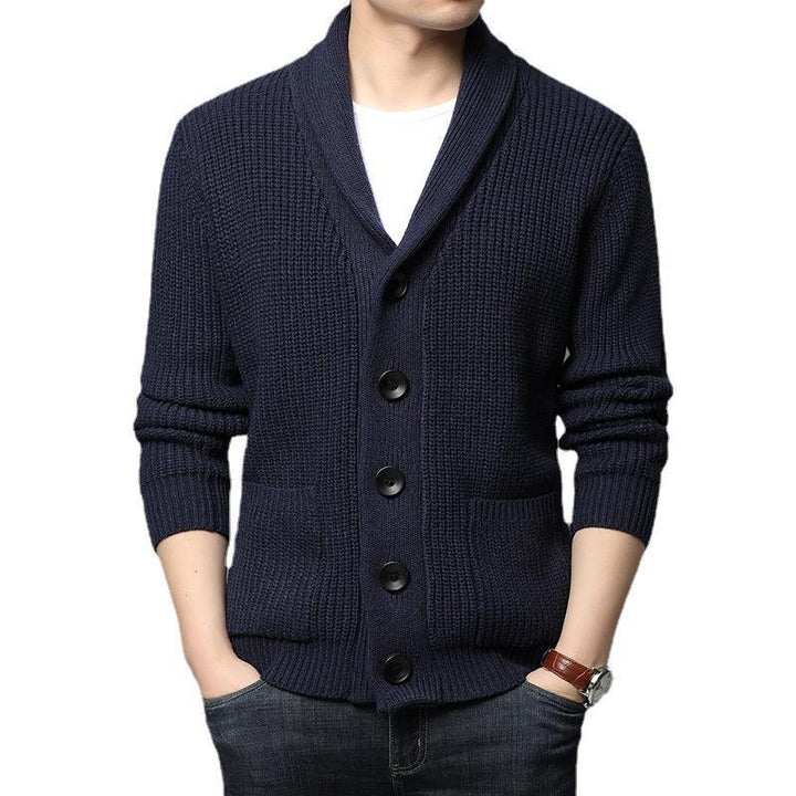 Herren kuschelige Strickjacke mit schickem Kragen und funktionalen Taschen Echoarchiv