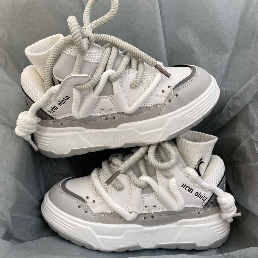 Damen Sportliche Sneakers mit innovativer Dämpfung und robustem Design Echo Archiv