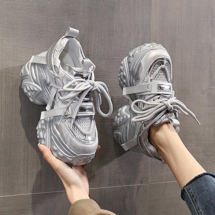 Damen Chunky Sneakers mit reflektierenden Akzenten und verstärktem Dämpfungssystem Echo Archiv
