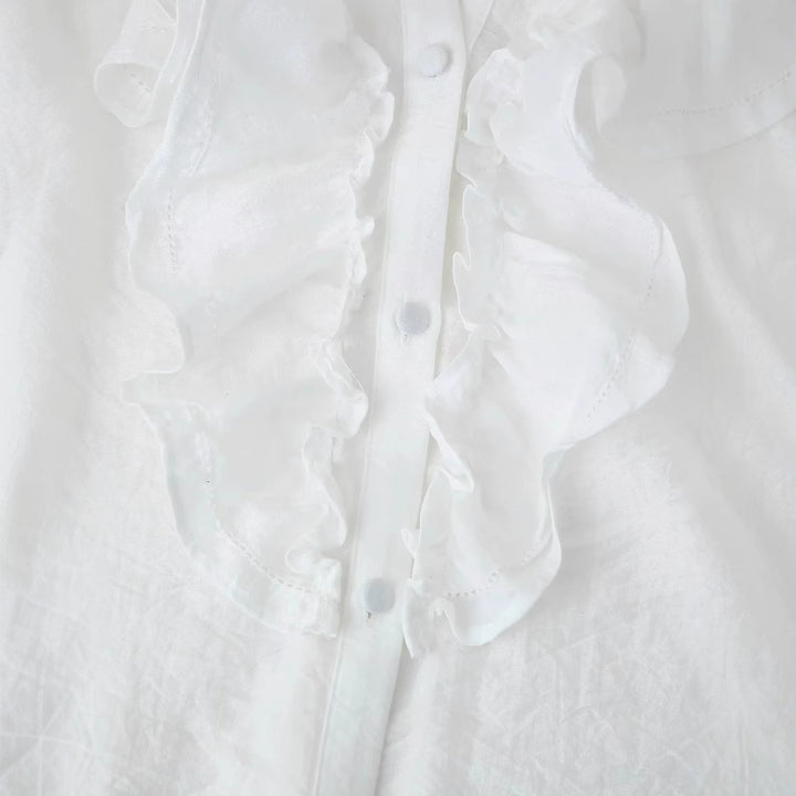 Damen romantische Volant-Bluse mit Stehkragen, verdeckter Knopfleiste und langen Ärmelrüschen – Élovi