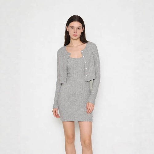 Damen Figurbetontes Strickkleid mit passender Strickjacke Echo Archiv