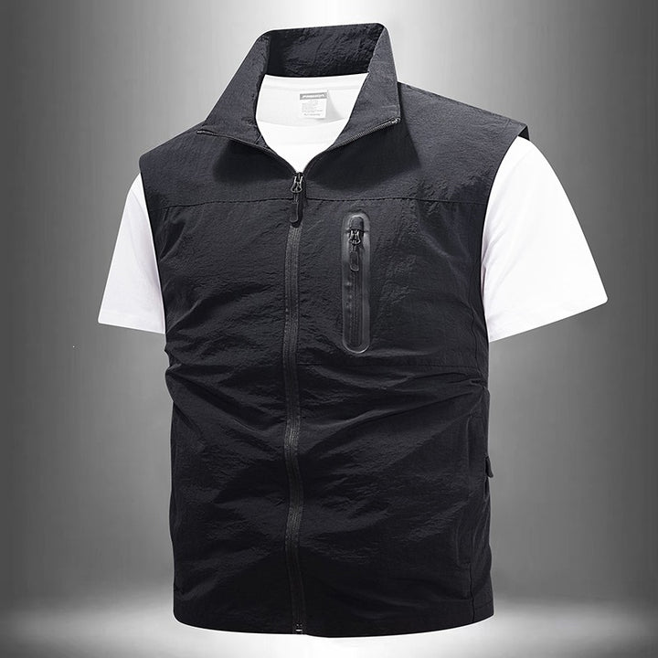 [Herren Leichte technische Utility-Weste mit hohem Stehkragen, wasserabweisenden Reißverschlusstaschen und Brustzip-Tasche] Echoarchiv