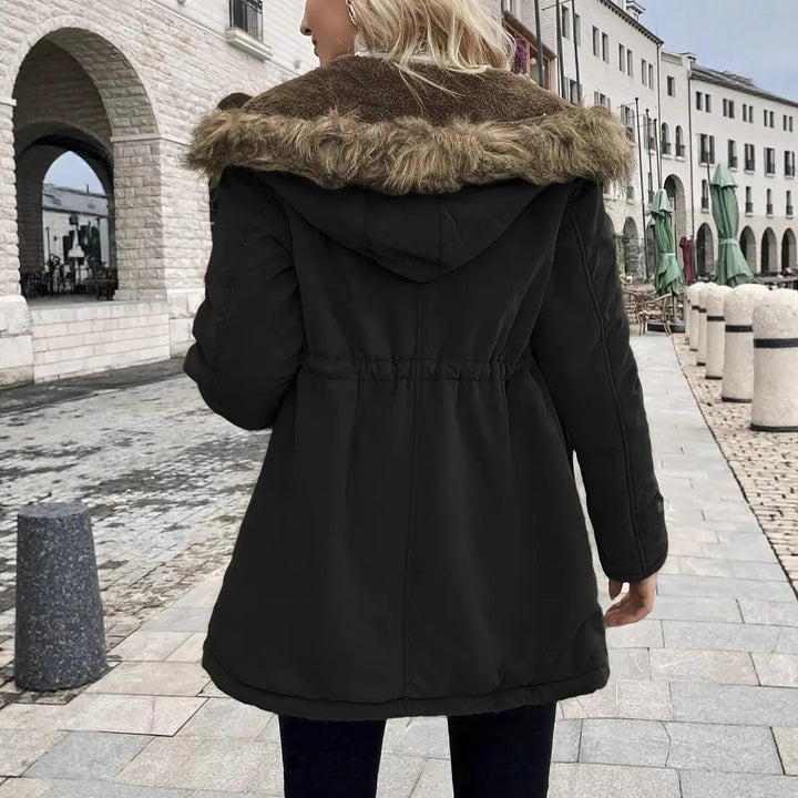 Damen taillierter Parka mit Teddyfutter, Kunstfellkapuze und Multifunktions-Taschen – Montévia