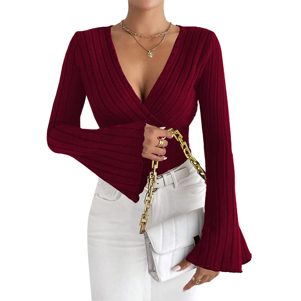 Damen gerippte Wickel-Strickbluse mit tiefem V-Ausschnitt und ausgestellten Glockenärmeln – Élovi