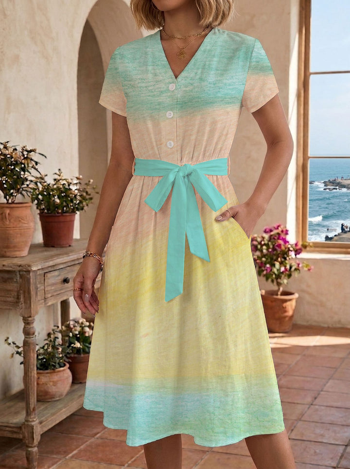 Damen Sommerliches Kleid mit taillierbarem Bindegürtel und floralem Muster Echo Archiv