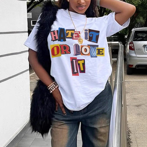 Damen T-Shirt mit auffälligem Schriftzug und lockerer Passform Echo Archiv
