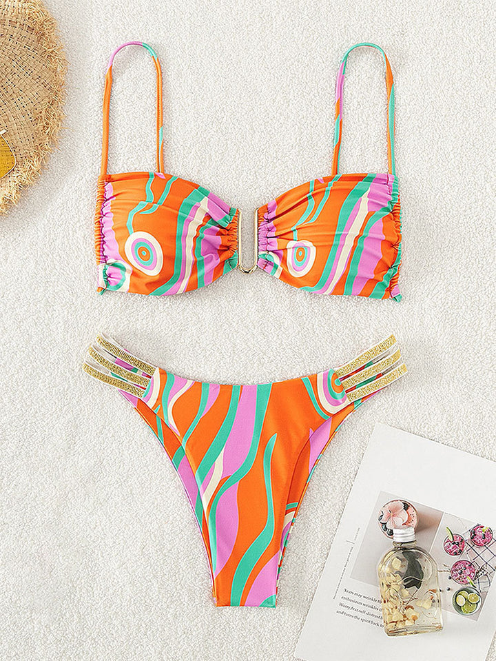 Damen Bikini mit modischem Rüschendetail und trendigem Farbverlauf Echo Archiv