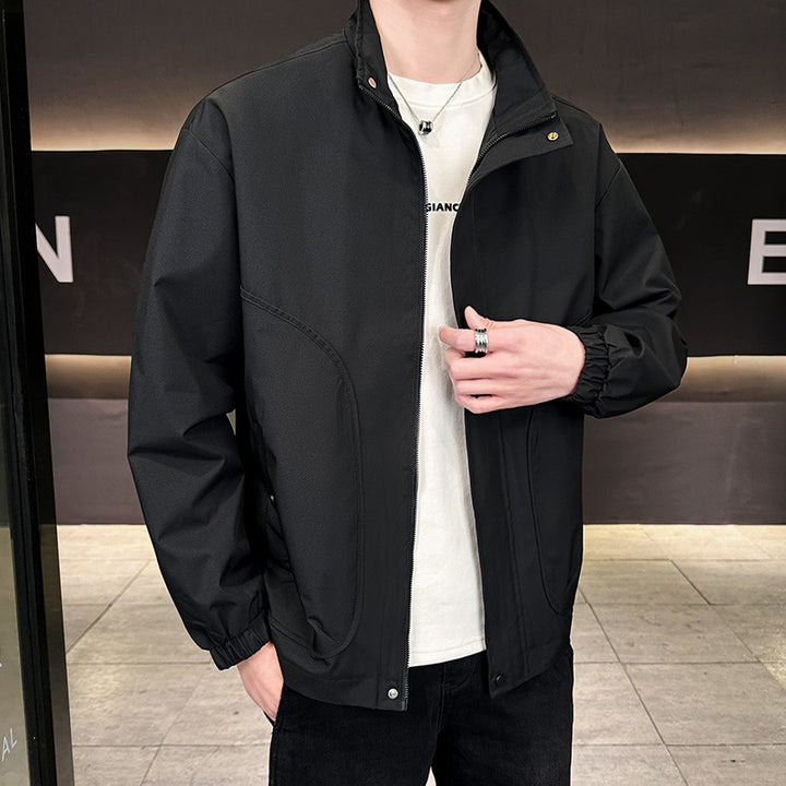 Herren Leichte City-Outdoorjacke mit verdecktem Reißverschluss, Stehkragen und elastischen Bündchen Echoarchiv