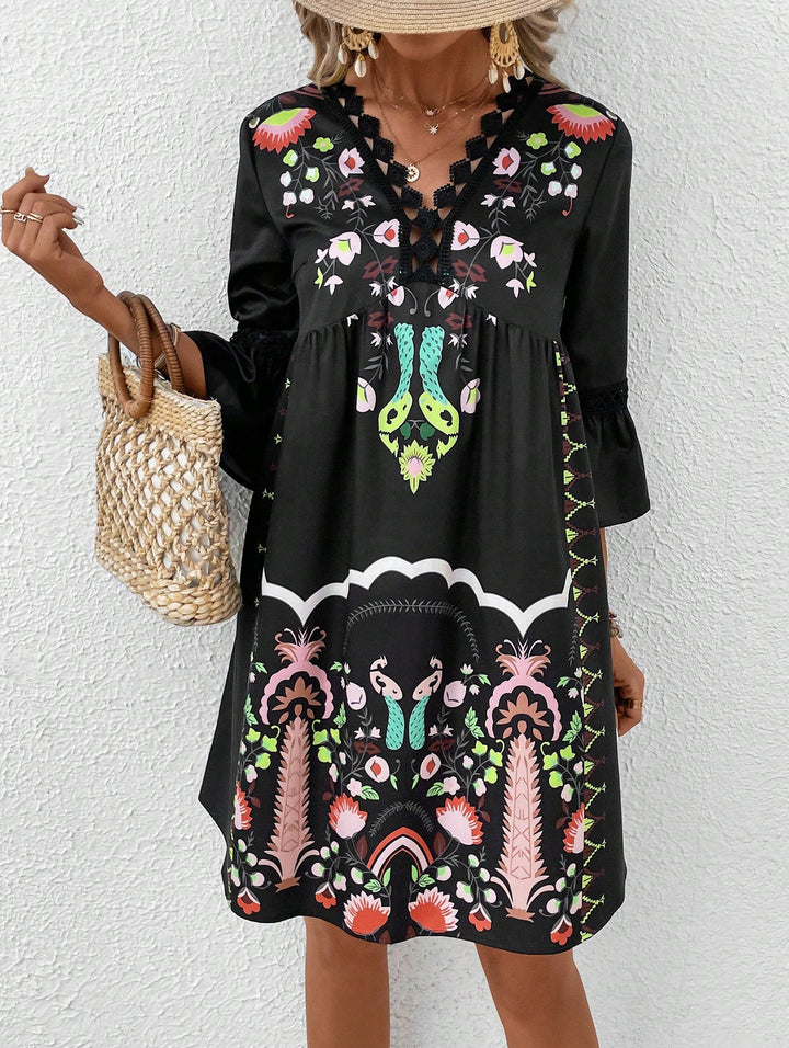 Damen Boho-Kleid mit Stickerei, Häkel-V-Ausschnitt und ausgestellter A-Linie Echo Archiv