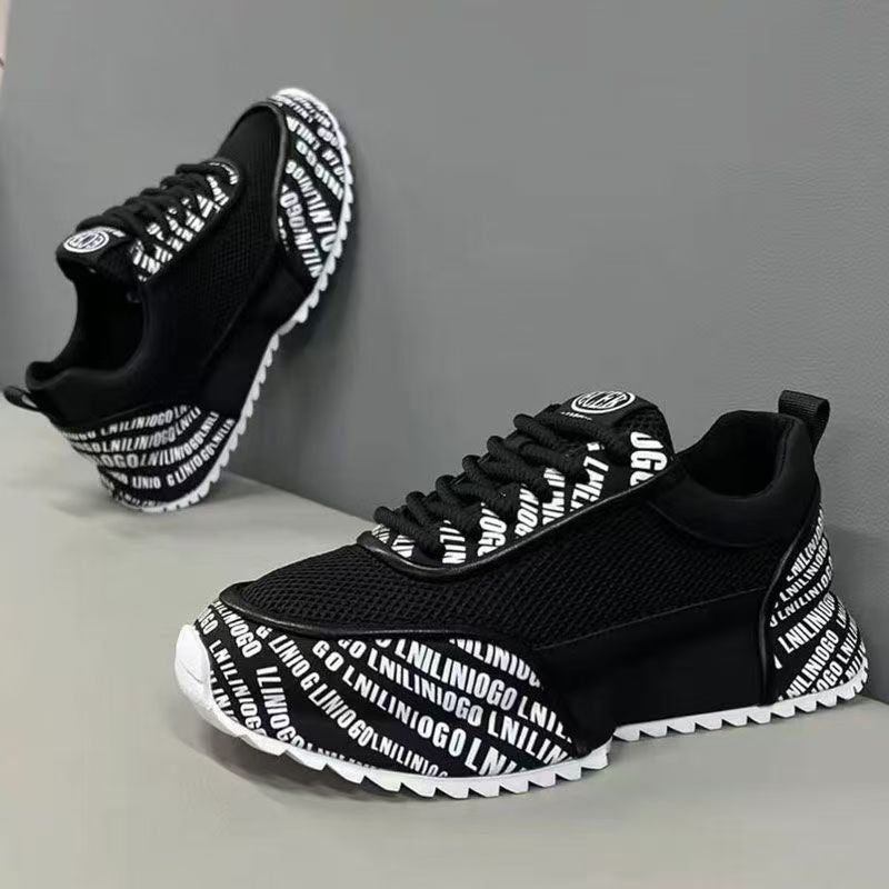 Damen Sportliche Sneakers mit markantem Schriftzug Echo Archiv