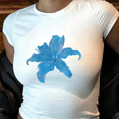 Damen Crop-T-Shirt mit animalistischem Lippenmotiv und auffälligem Schriftzug Echo Archiv