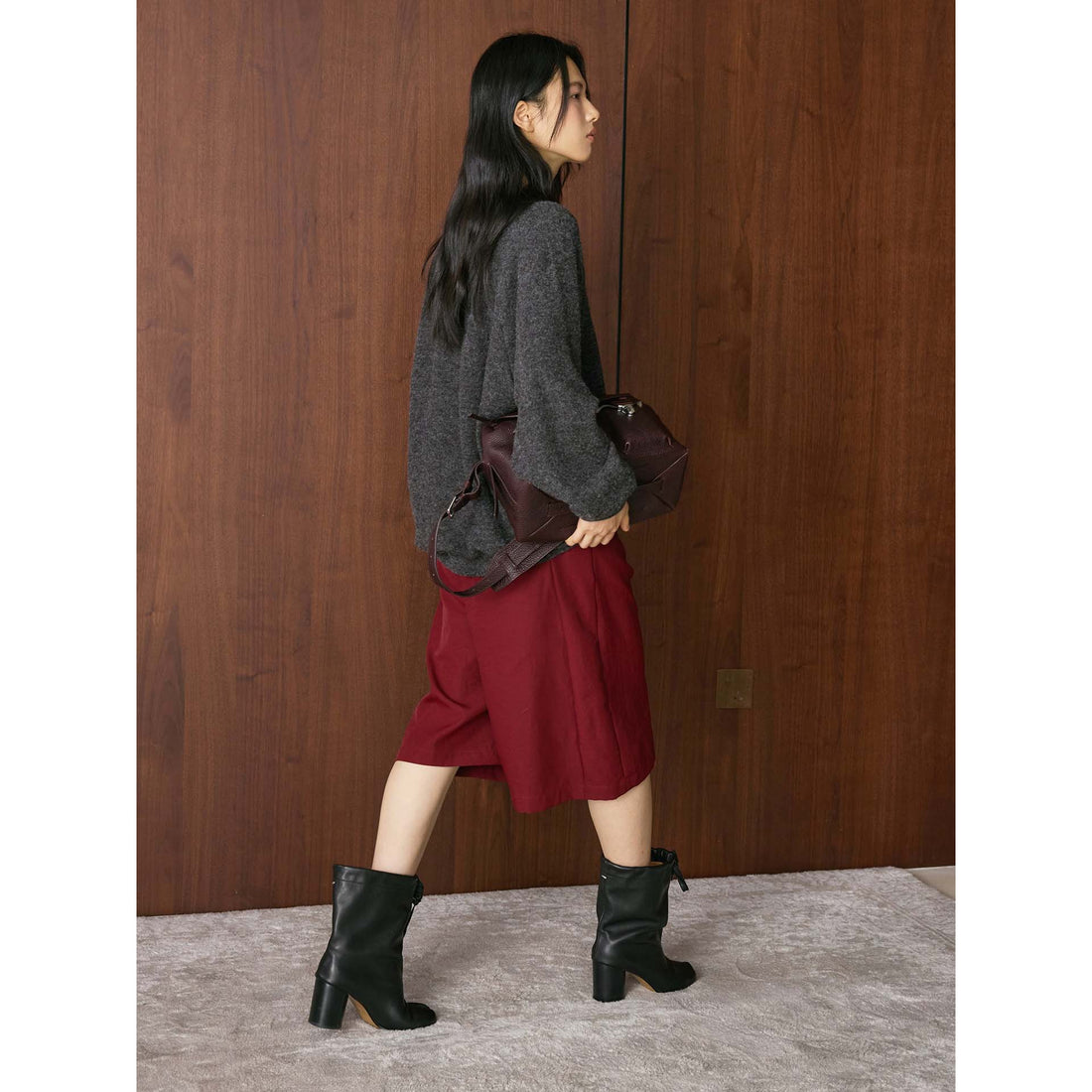 Damen V‑Ausschnitt Oversize‑Pullover in Mohair‑Optik mit weichem Feinstrick Echoarchiv