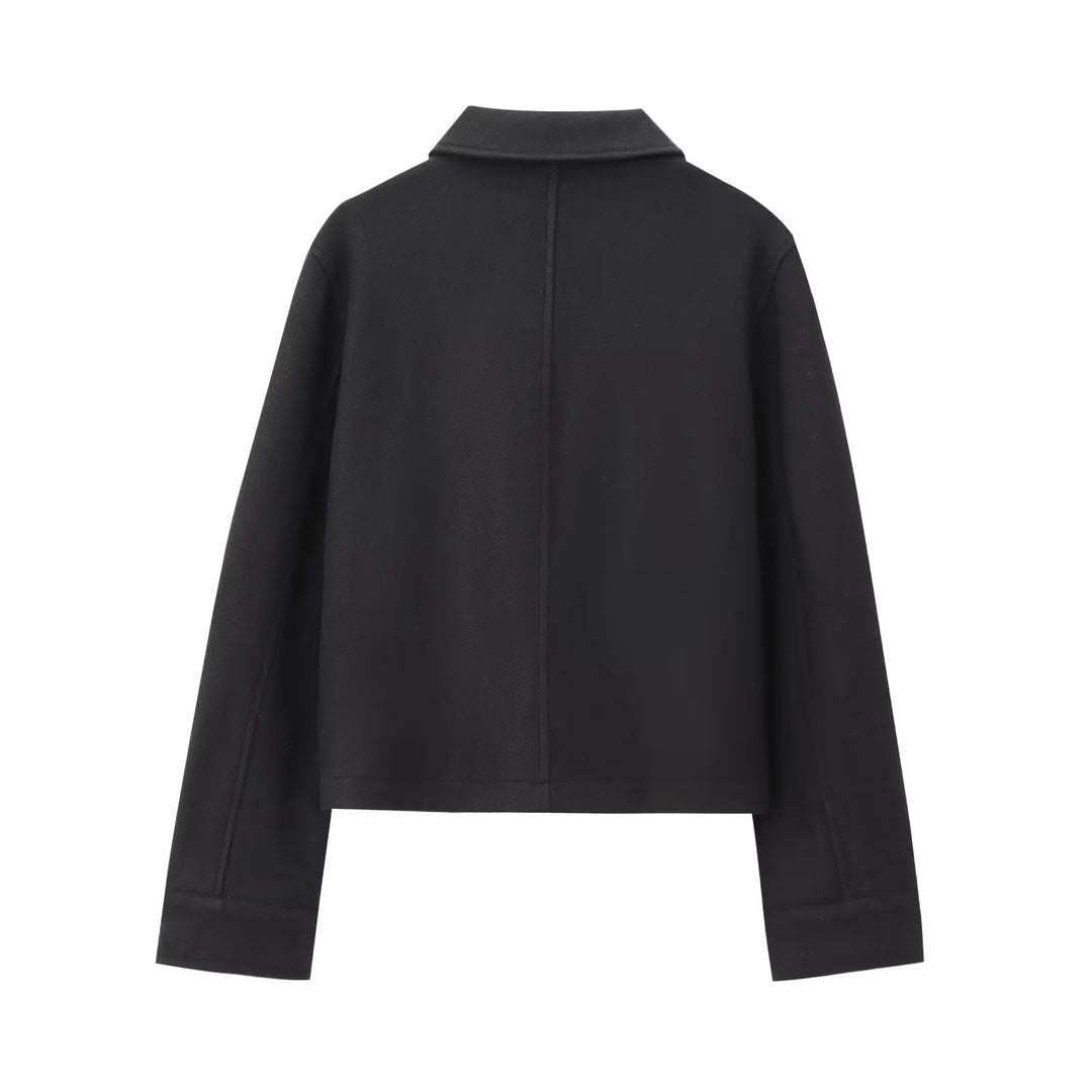 Damen kurze Wolljacke mit Hemdkragen, aufgesetzten Taschen und cleaner Boxy-Silhouette – Célinea
