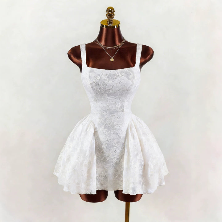 Damen nan tailliertes Spitzen-Cocktailkleid mit Korsett-Bustier und doppellagigem Schößchenrock Echo Archiv