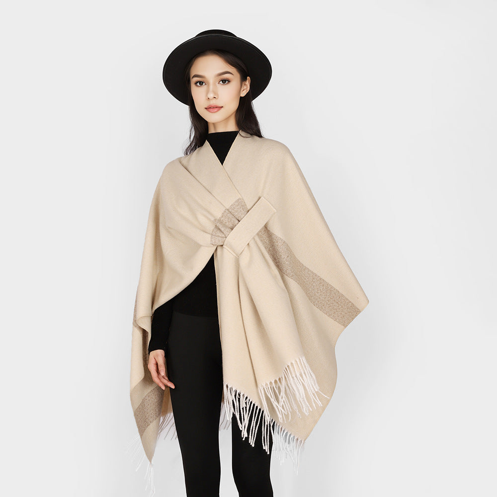 Damen Wollmix-Capeponcho mit Bindeschlaufen, weichgewebtem Oversize-Überwurf und Fransensaum – Avérine