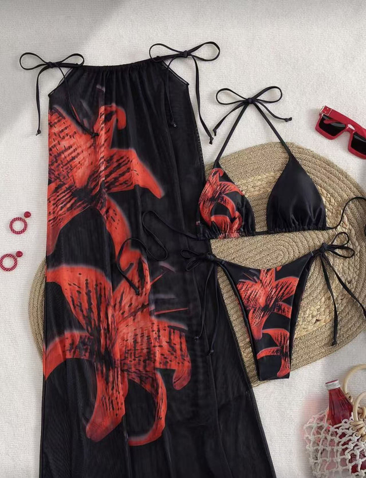 Damen Bikiniset mit elegantem Wickelrock und floralem Design Echo Archiv