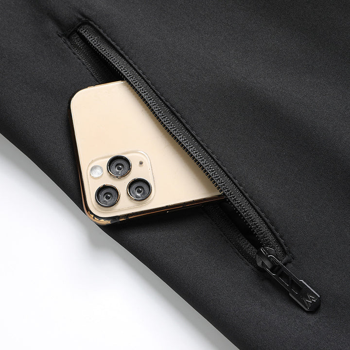 Herren modische Übergangsjacke mit wasserabweisendem Material und praktischen Taschen Echoarchiv