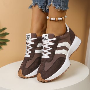 Damen Plateau-Laufsneaker mit Wildlederoptik und Leo-Akzenten Echo Archiv