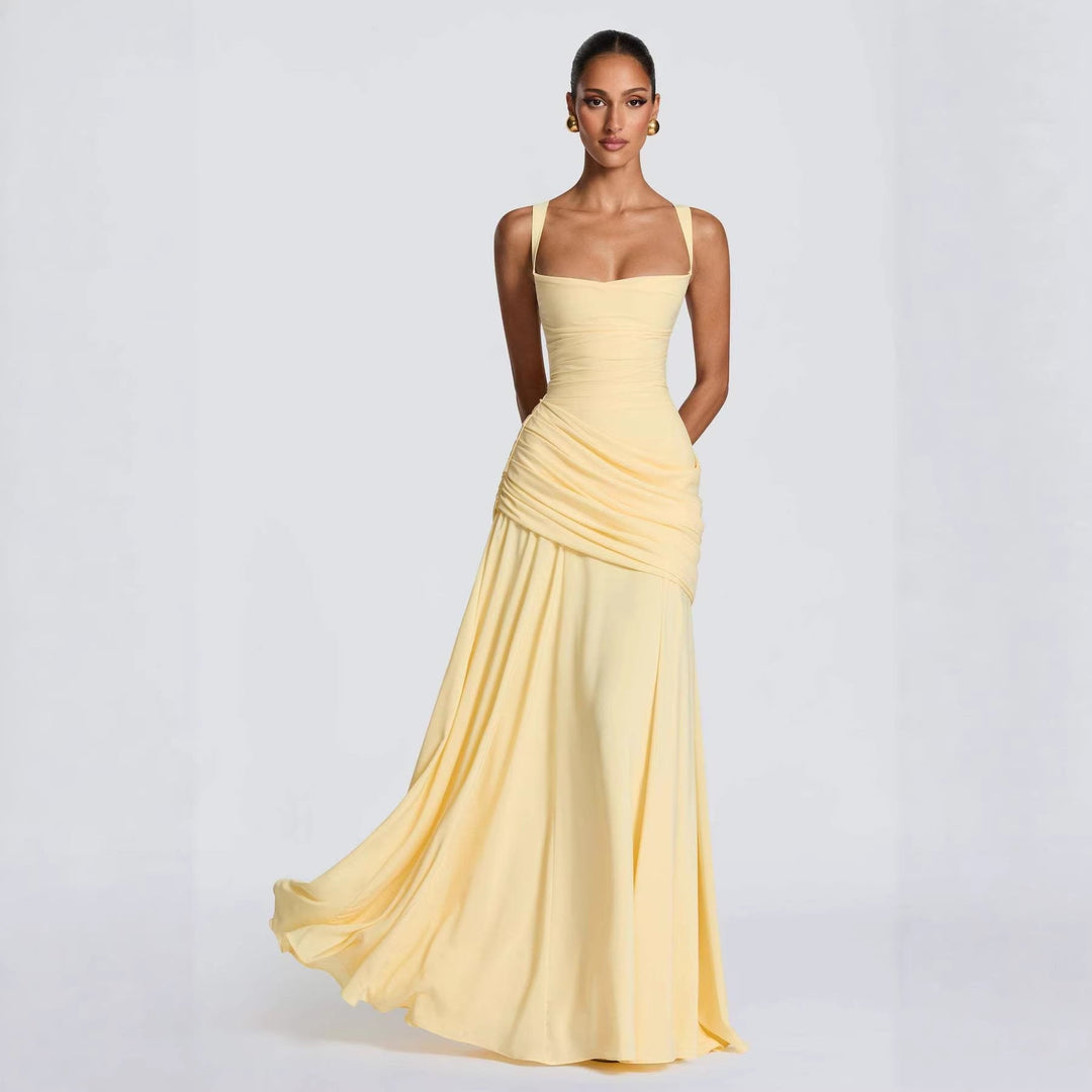 Damen Abendkleid mit elegantem, tailliertem Schnitt Echoarchiv