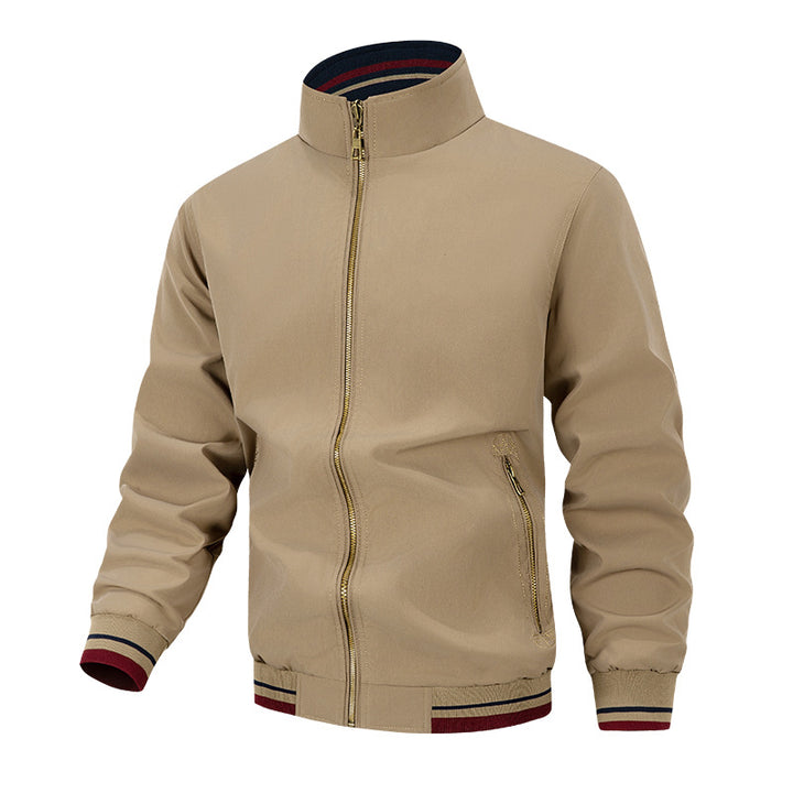 Herren modische Übergangsjacke mit hohem Kragen und praktischen Taschen Echoarchiv