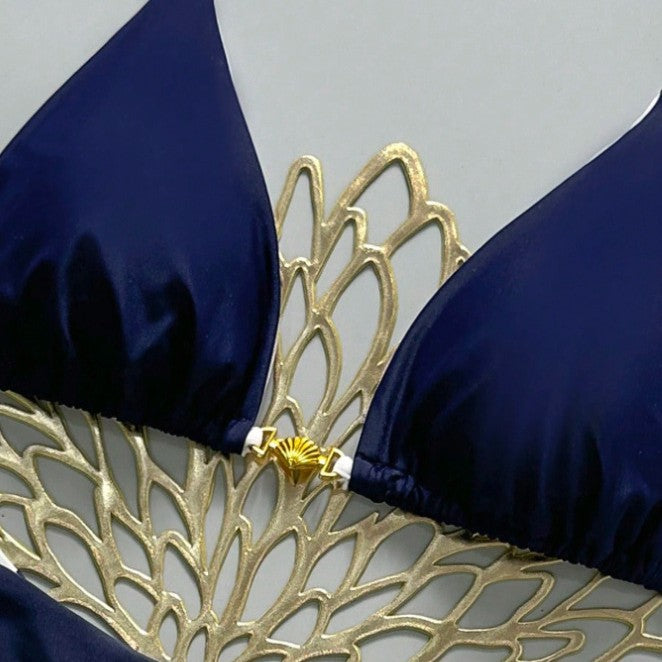Damen Triangel-Bikini mit verstellbaren Trägern und elegantem Goldakzent Echo Archiv