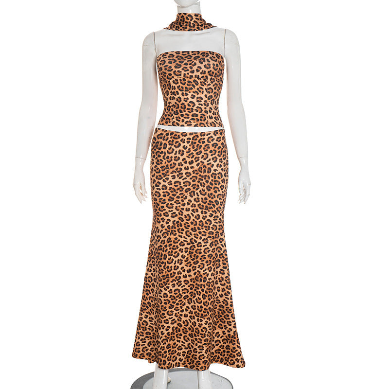 Damen Maxikleid mit figurformendem Stoff und eleganten Leopardenmuster Echo Archiv