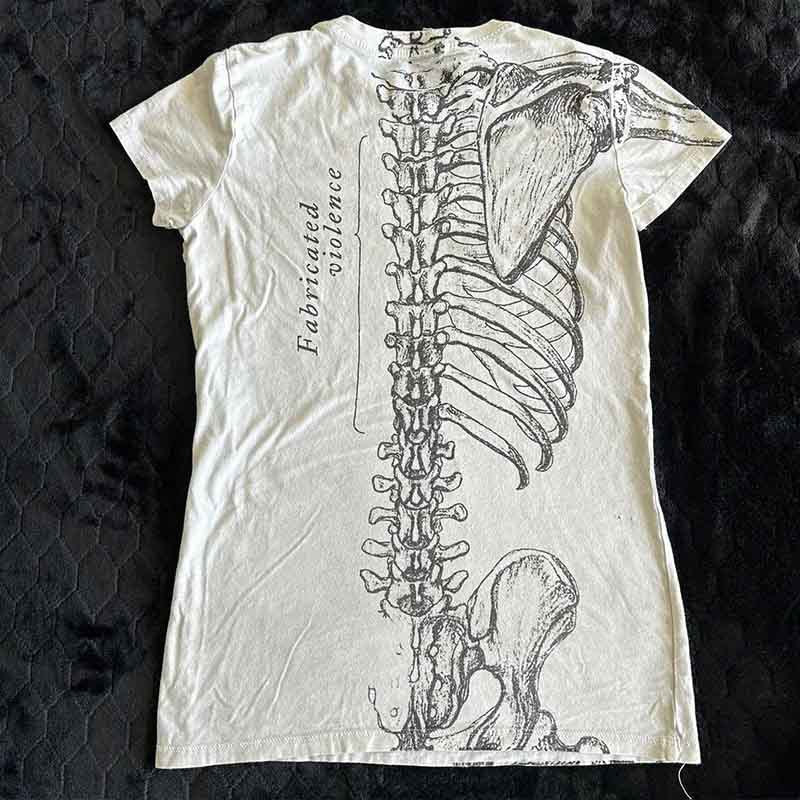 Damen Grafik-T-Shirt mit einzigartigem Skelett-Design Echo Archiv