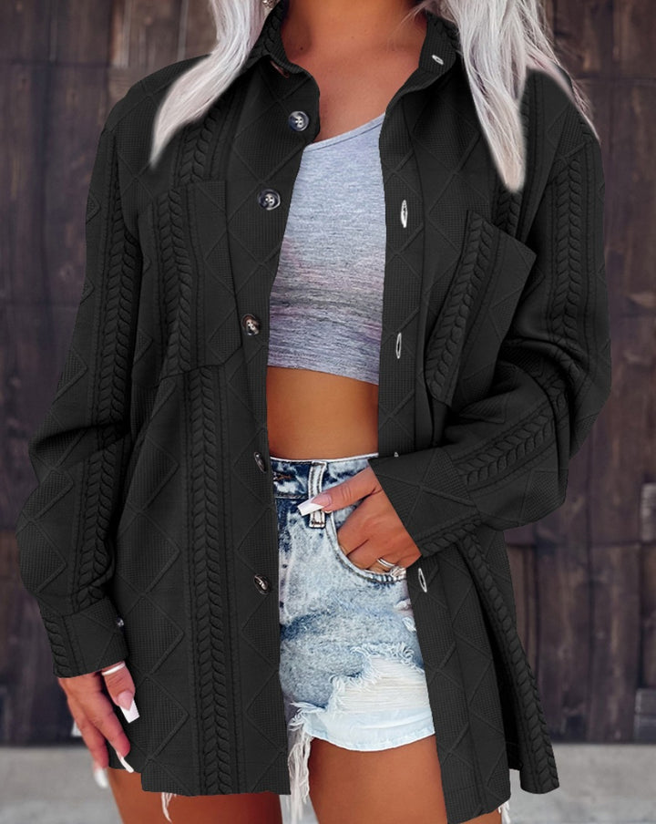 Damen Oversize Strick‑Hemdjacke mit Zopfstrick, Brusttasche und Knopfleiste Echoarchiv