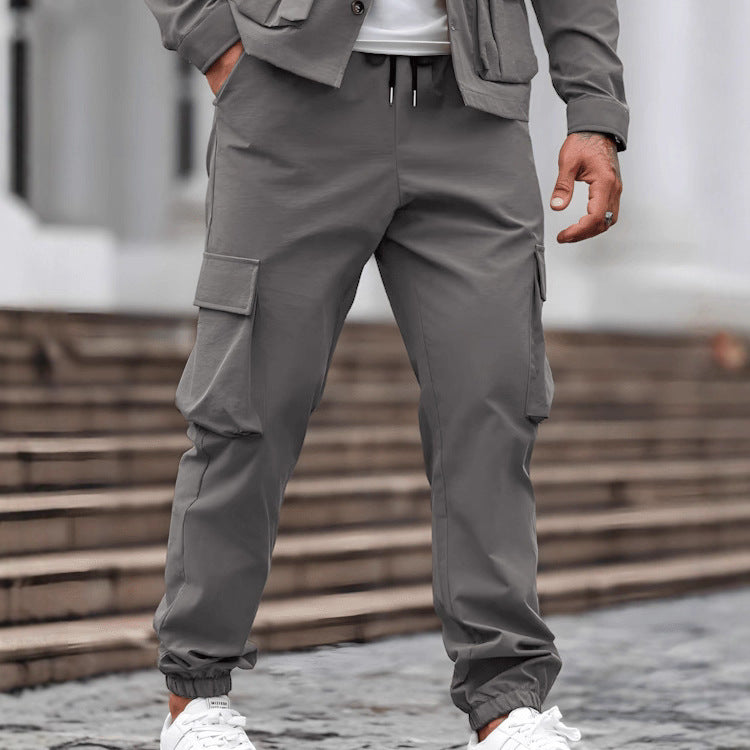 Herren Cargo-Hose mit elastischem Bund und mehreren Taschen Echoarchiv