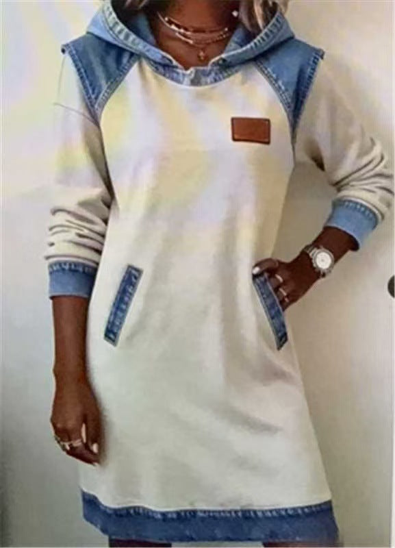 Damen nan Kapuzen-Sweatkleid mit Jeans-Applikationen, Kängurutaschen und lässigem Schnitt Echo Archiv