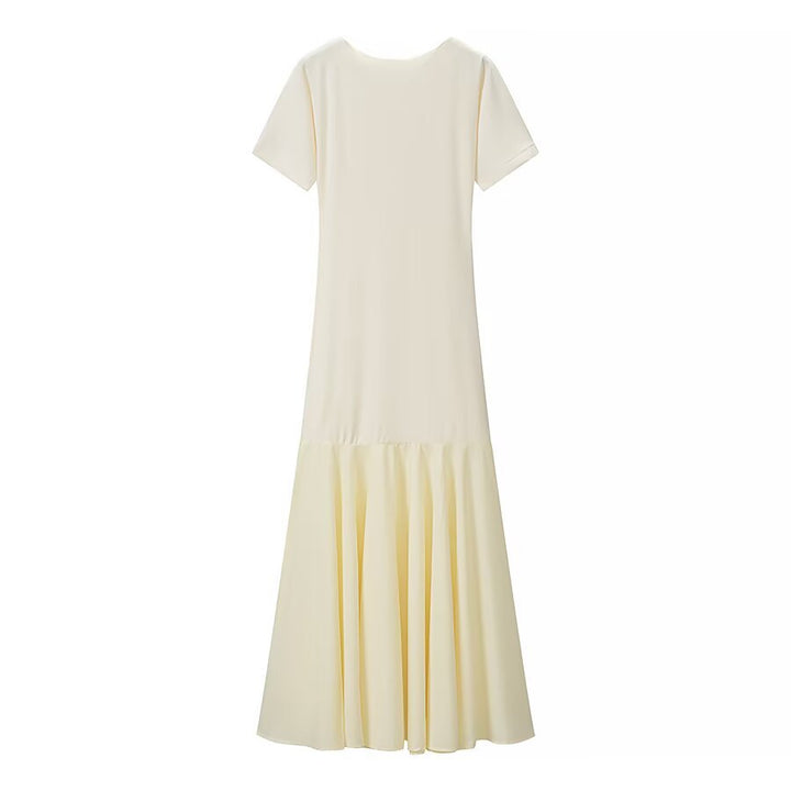 Damen Maxikleid mit kurzen Ärmeln, figurumspielendem Oberteil und ausgestelltem Volant-Saum Echo Archiv