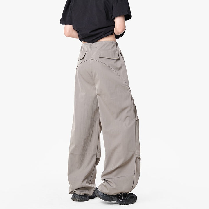 Herren Weite Funktions-Nylonhose mit Tunnelzugbund, Utility-Taschen & Baggy-Silhouette Echoarchiv