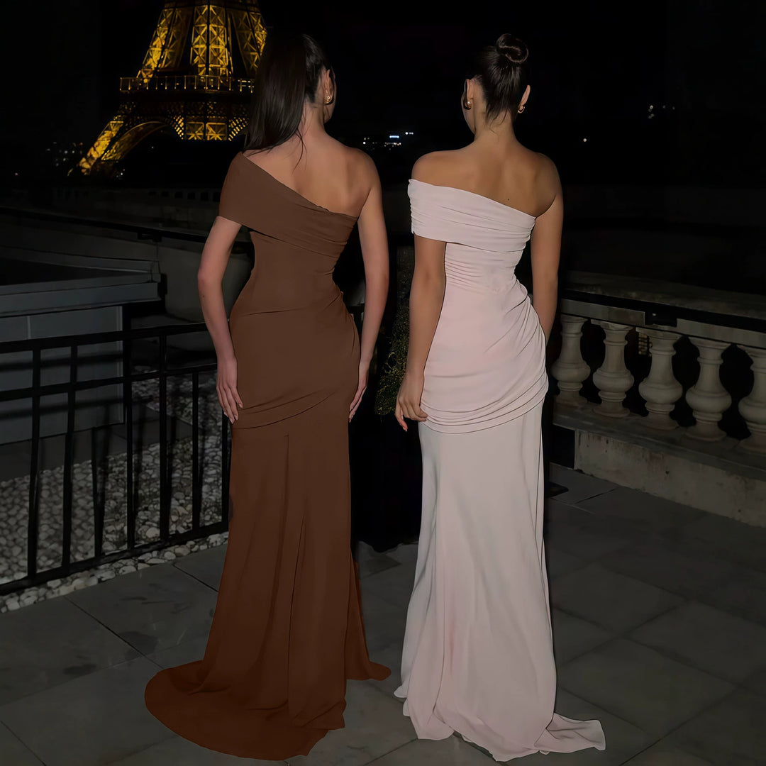 Damen Elegantes Wickelkleid mit asymmetrischem Oberteil und figurbetonendem Saum Echo Archiv