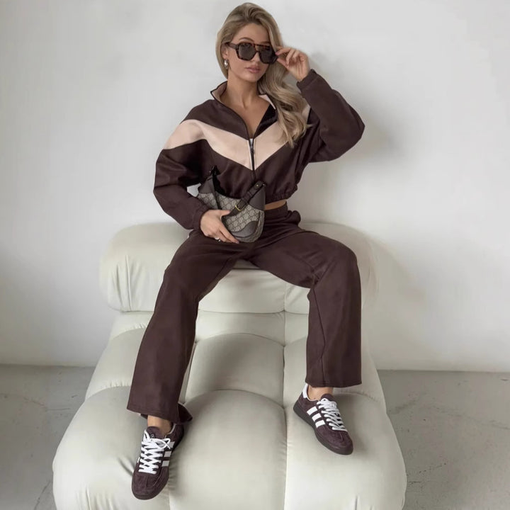 Damen cropped Zipjacke und weite Trackpants mit kontrastierendem Seitenstreifen – Avérine