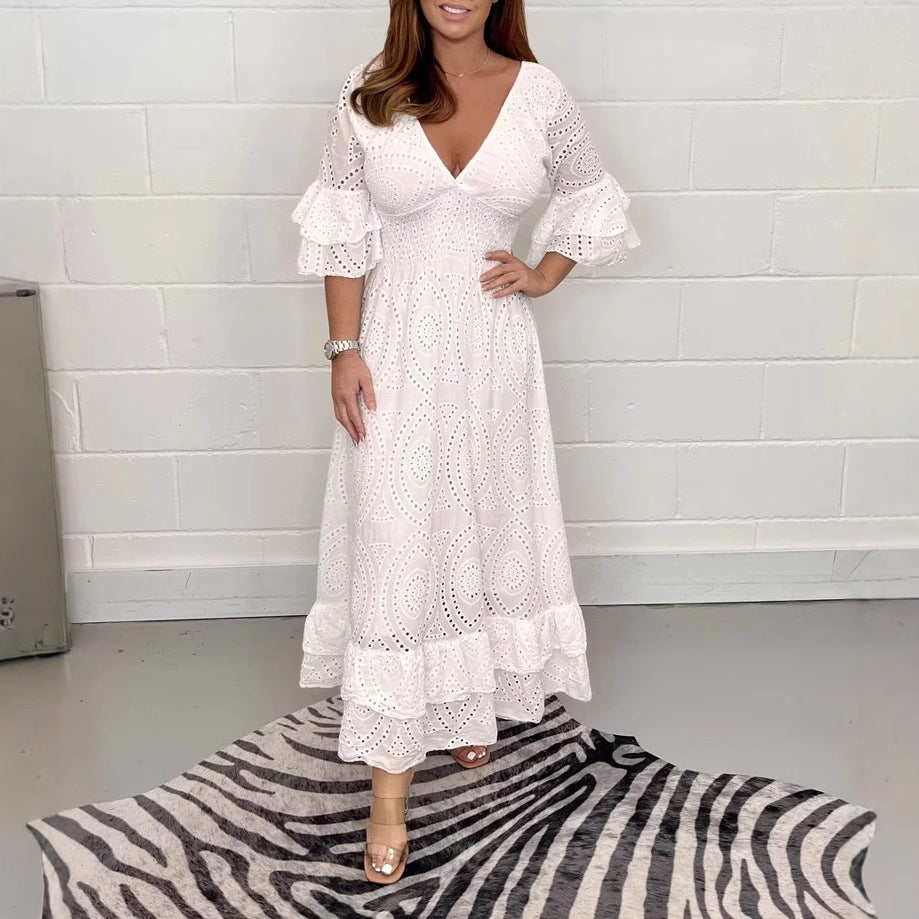 Damen Maxikleid mit floraler Lochstickerei und weiten Ärmeln Echo Archiv