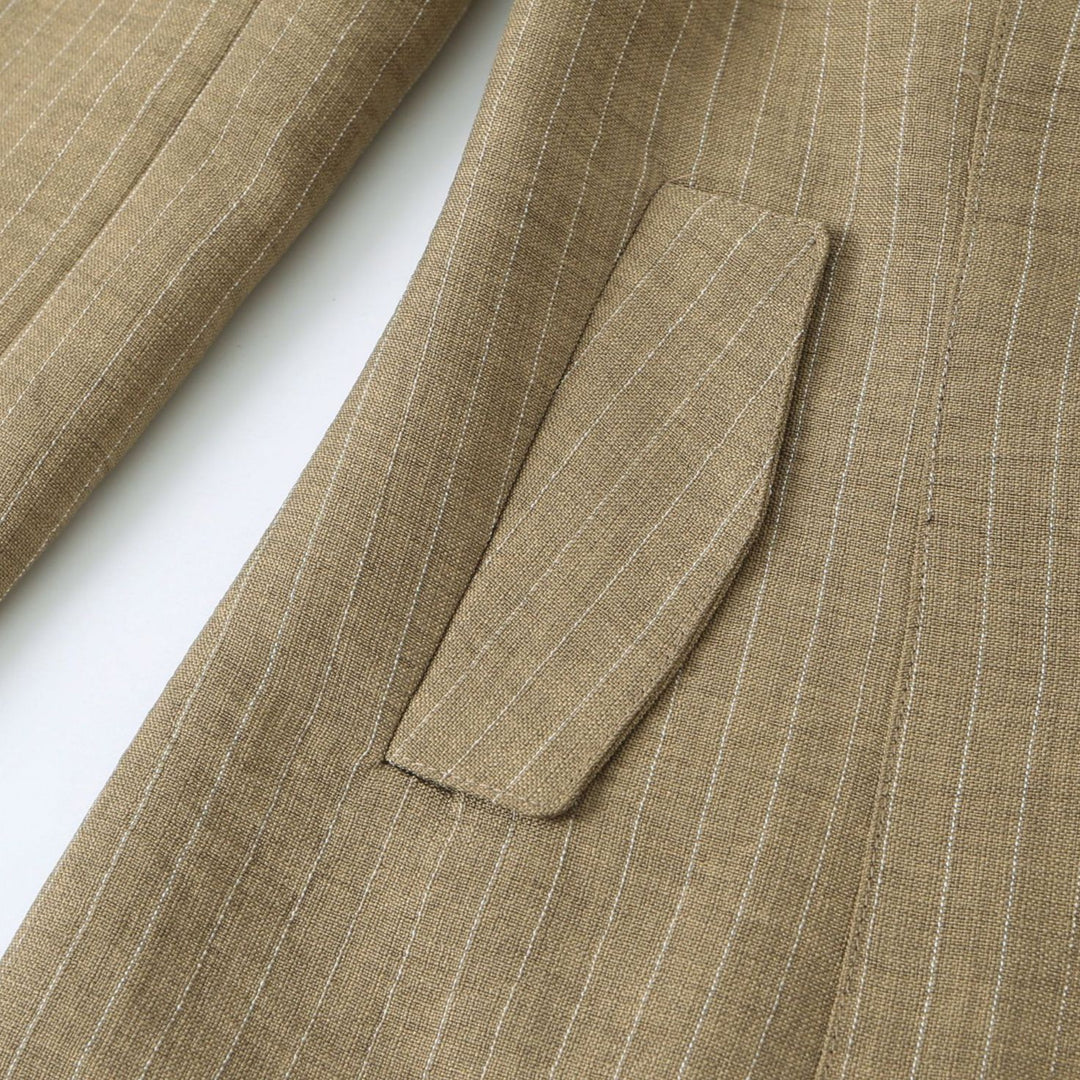 Damen Leicht taillierter einreihiger Blazer im Vintage‑Tailoring mit eingesetzten Pattentaschen Echoarchiv