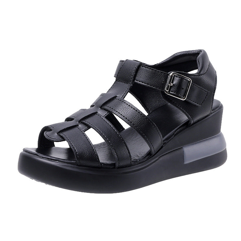 Damen nan luftige Riemchen-Sandalette mit gepolstertem Komfortfußbett und dezenter Plateauzwischensohle Echo Archiv