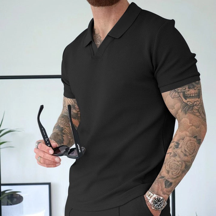 Herren sportliches Kurzarm-Polo mit strukturiertem Design und bequemen Shorts Echoarchiv