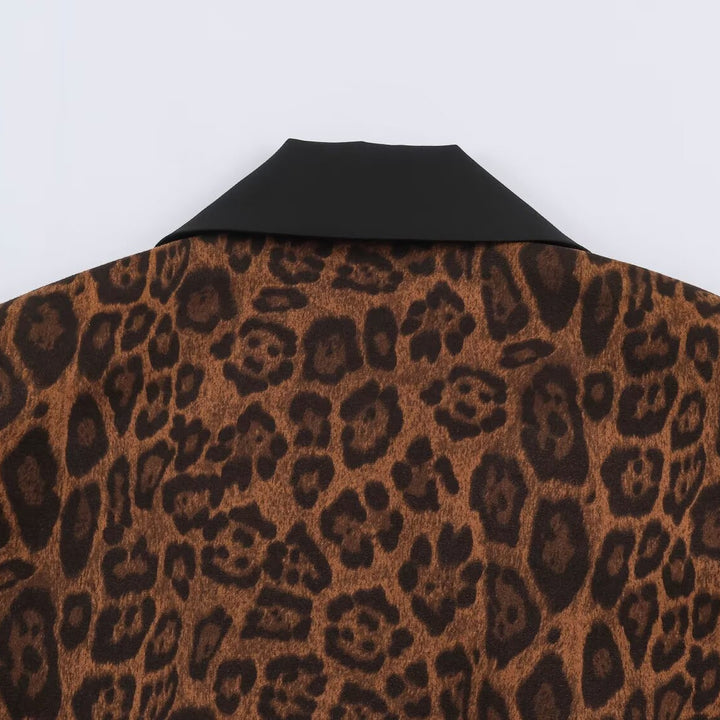 Damen Doppelreihiger Mantel mit Leopardenmuster und Satin-Schalkragen Echoarchiv