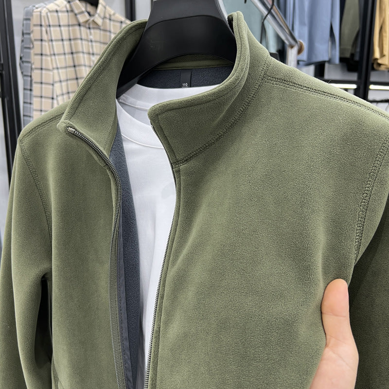 Herren Fleecejacke mit hohem Kragen und praktischen Taschen Echoarchiv