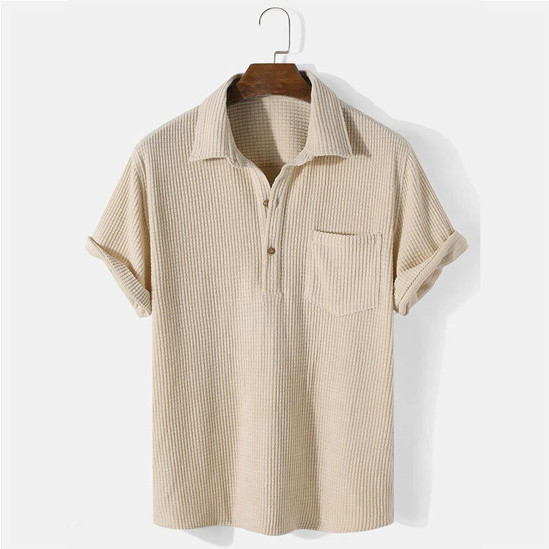 Herren Kurzarm Henley-Shirt mit strukturiertem Stoff und praktischer Brusttasche Echoarchiv