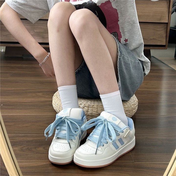 Damen Sportliche Sneakers im Retro-Look mit atmungsaktiver Oberflächenstruktur Echo Archiv