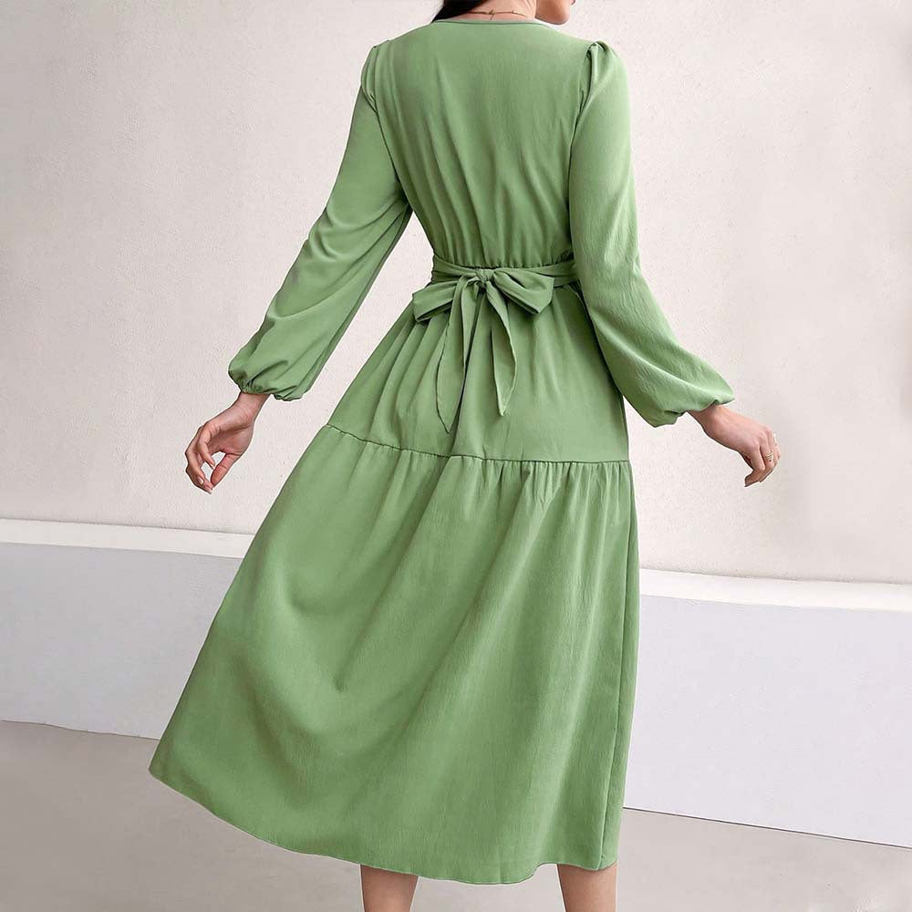 Damen langärmeliges Midikleid mit überkreuztem Drapé-Bustier, elastischer Unterbrustnaht und zweistufigem Stufenrock – Élara
