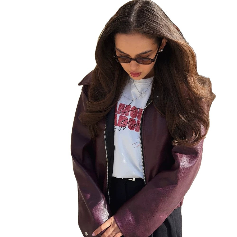 Damen Boxy-Kunstlederjacke mit durchgehendem Reißverschluss, Hemdkragen und leichtem Cropped-Cut Echoarchiv