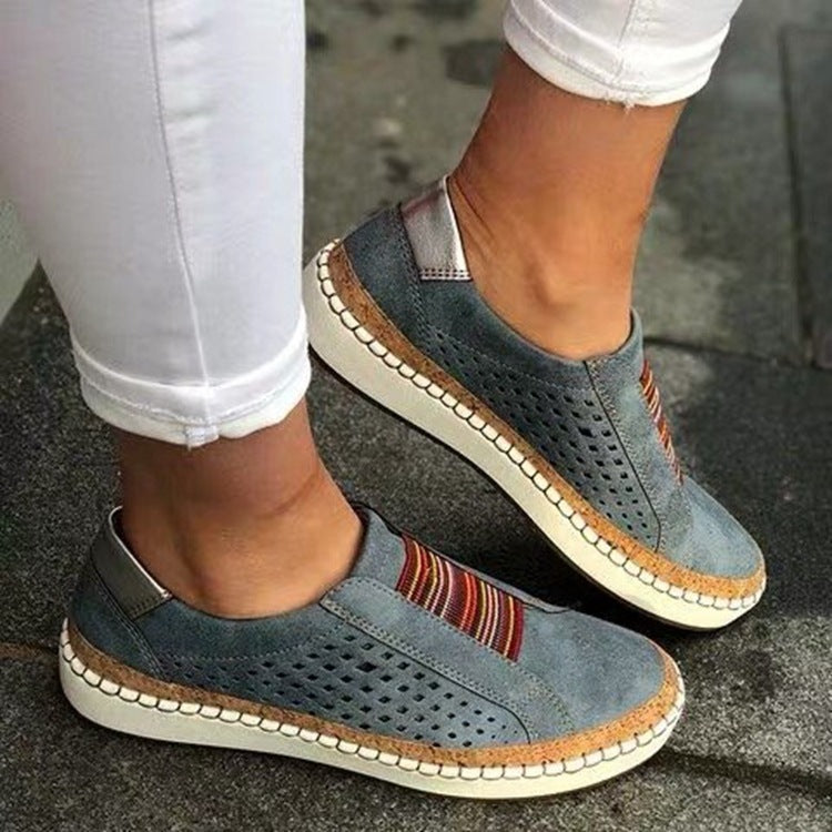 Damen perforierte Slipper-Sneaker mit Elastikeinsatz und Korkoptik-Plateau Echo Archiv